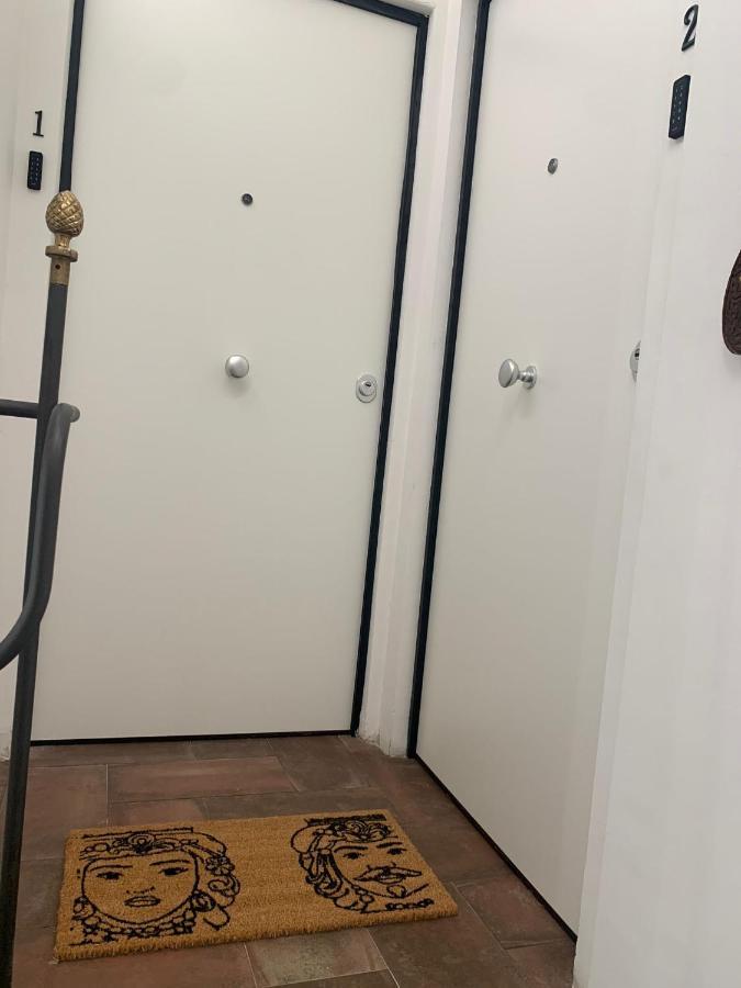 Calderai 82 Suites 1 E 2 Palermo Luaran gambar