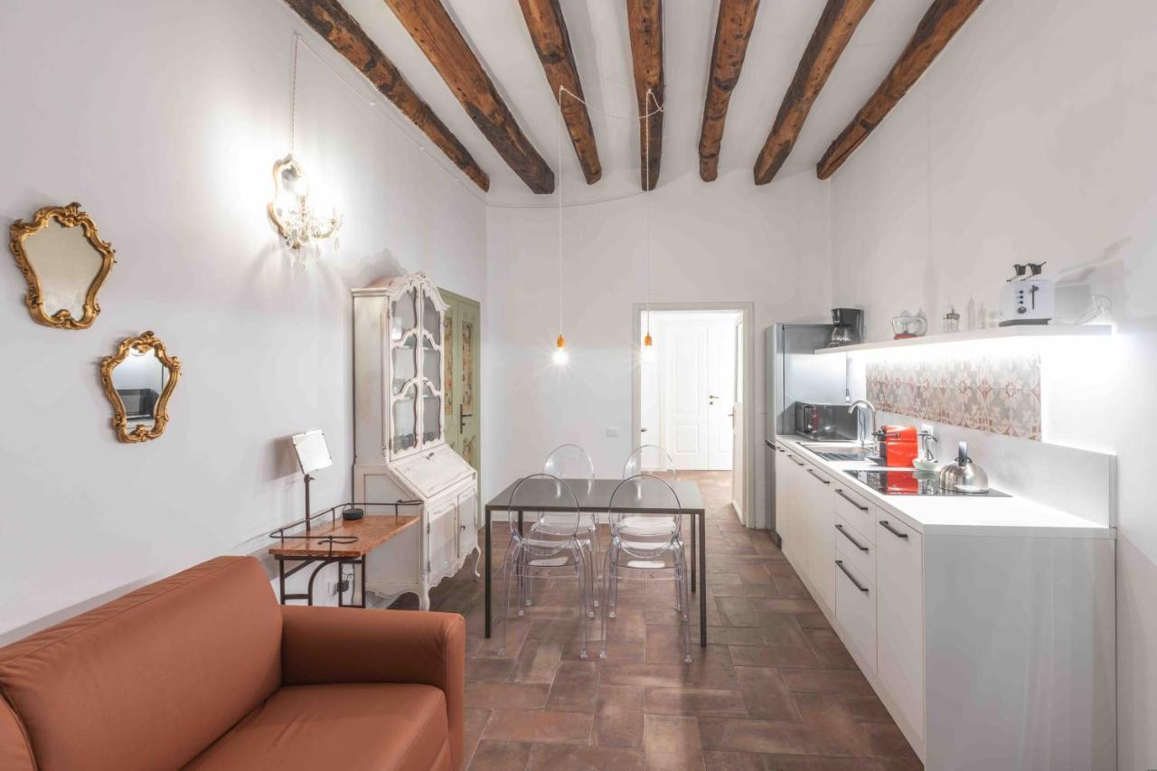 Calderai 82 Suites 1 E 2 Palermo Luaran gambar